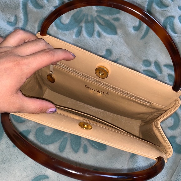 Chanel Vintage Camellia Clutch - Picture 2 of 8